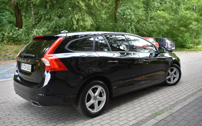 Volvo V60 cena 55900 przebieg: 149200, rok produkcji 2015 z Szprotawa małe 781
